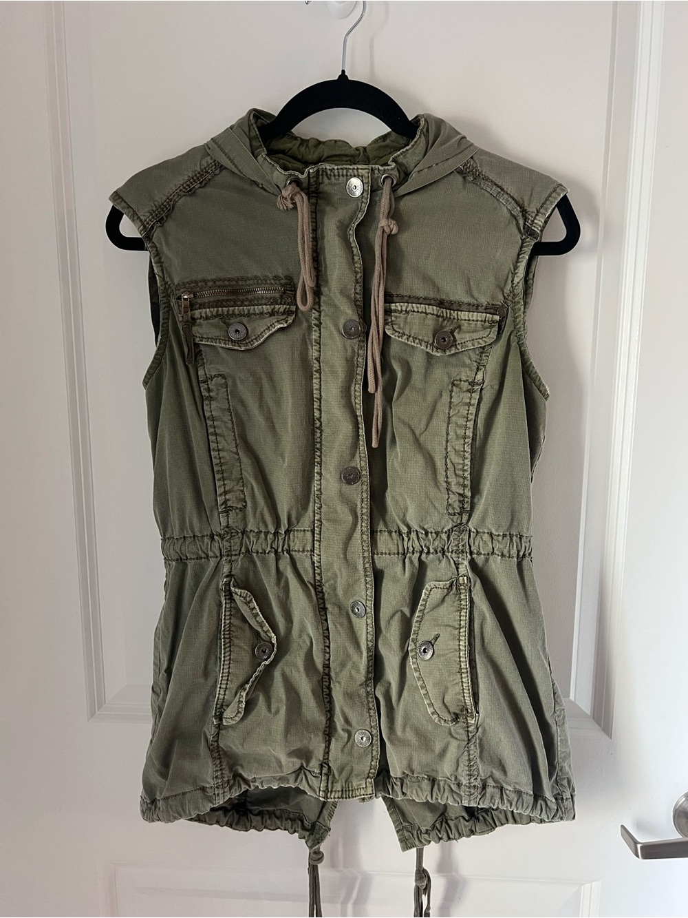 Marrakech for Anthropologie army green utility vest, hood & drawstring waist-a